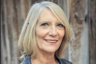 Image of a women smiling 